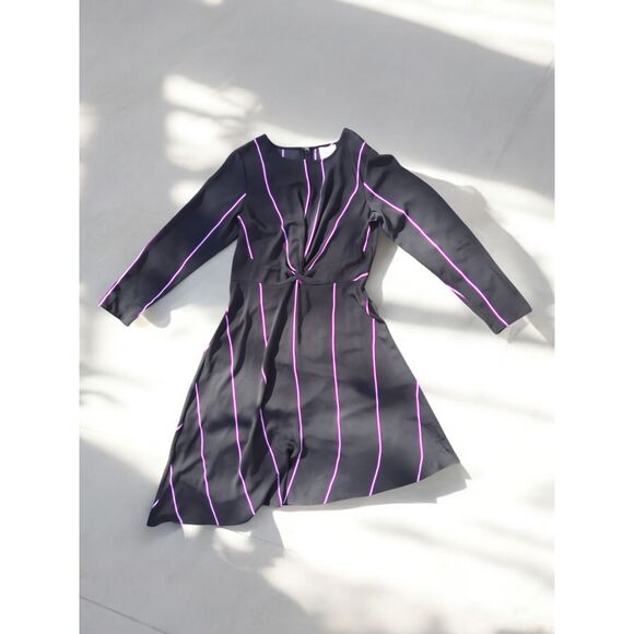 NINE WEST Size Medium Modern Purple and Black Dress with Asymmetric Hemline - Picture 1 of 6